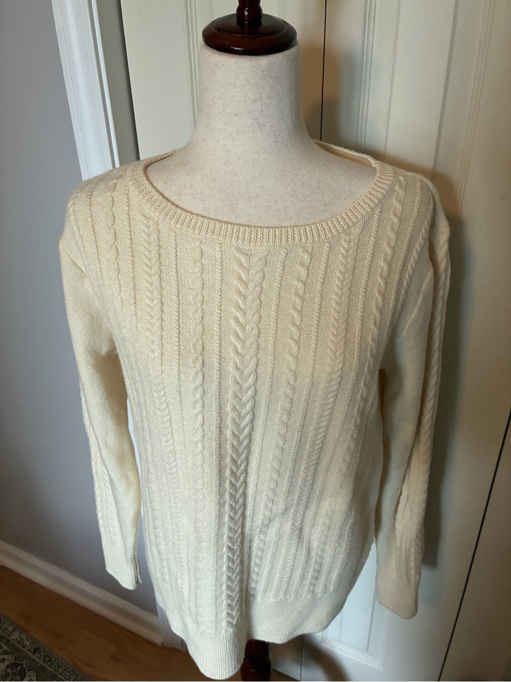 Pendleton Cashmere Cream Cable Crewneck Sweater